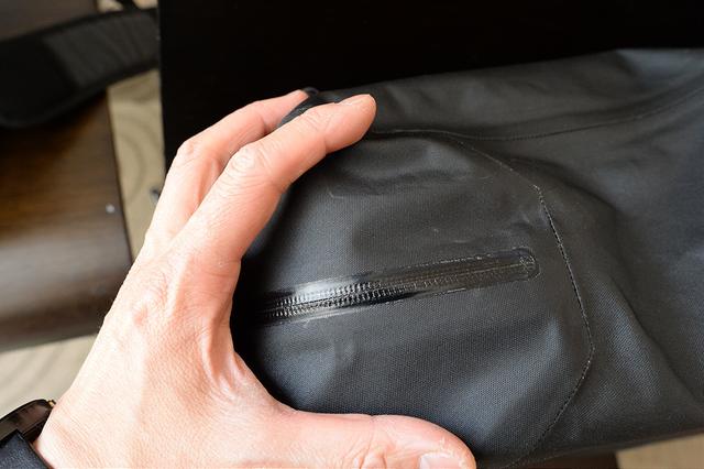 始祖鳥Veilance都市商務系列背包開箱，極簡主義的新選擇