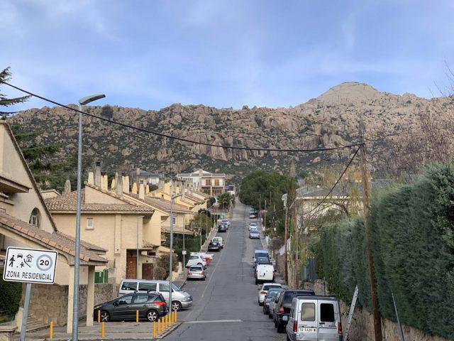 西班牙自由行,行走在馬德里后花園曼薩納雷斯城堡