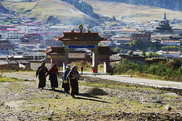 郎木寺,背包客的旅行勝地