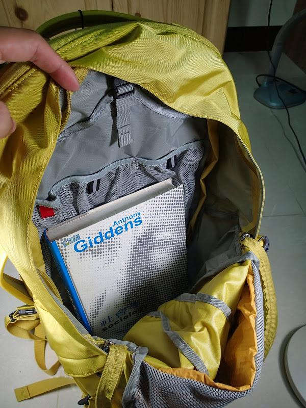 Osprey小鷹Momentum 34通勤電腦包開箱，通勤戶外兩相宜