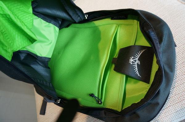 短途旅行怎么選擇背包?看這款小鷹Osprey Farpoint旅行背包