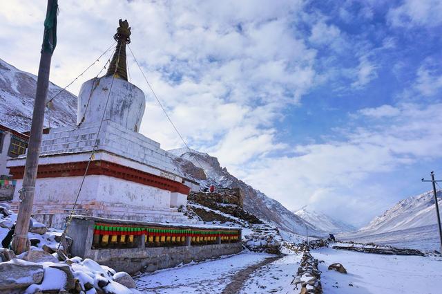 上不了珠峰,也要去珠峰大本營(yíng)一趟