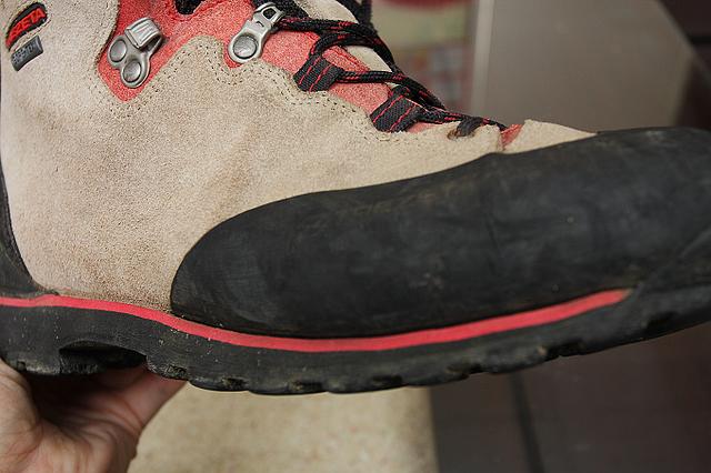 我的第一雙阿索羅Asolo戶外登山鞋開箱,還沒有穿出去實際評測