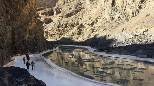 世界最佳十大徒步探險(xiǎn)路線，中國(guó)故土拉達(dá)克贊斯卡冰川徒步