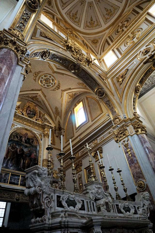 意大利馬泰拉，窮山惡水也要活下去的鬼城