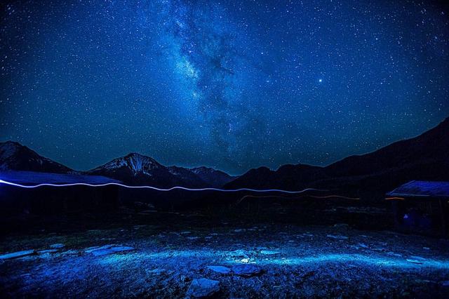 爬四姑娘山大峰，體驗初級雪山攀登的樂趣