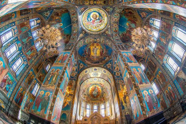 去俄羅斯旅行，用魚眼鏡頭記錄視野下的銀白世界