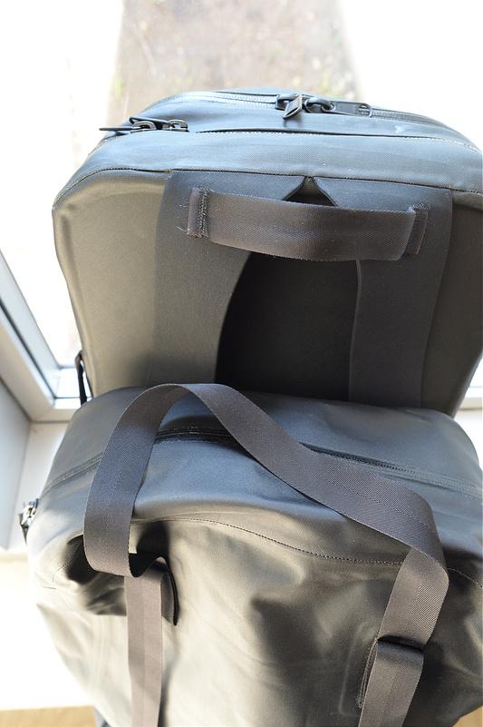 始祖鳥Veilance都市商務系列背包開箱，極簡主義的新選擇