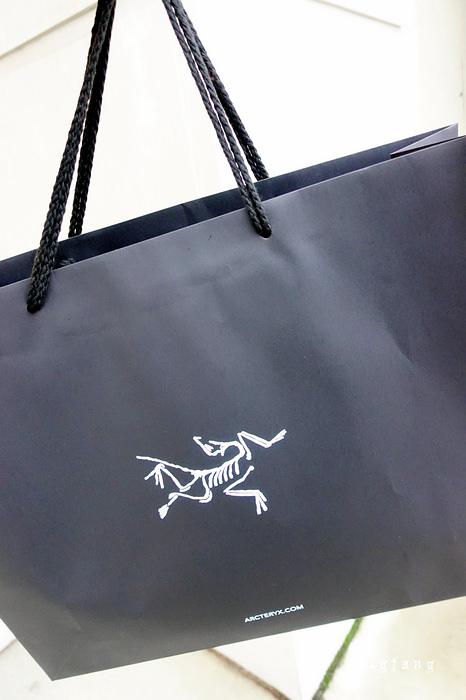 加拿大溫哥華必買必逛,Arc’Teryx始祖鳥品牌折扣店