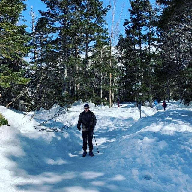 羽絨服和棉服到底哪個(gè)更好?正確選擇適合自己的外套很重要