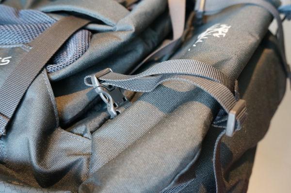 短途旅行怎么選擇背包?看這款小鷹Osprey Farpoint旅行背包