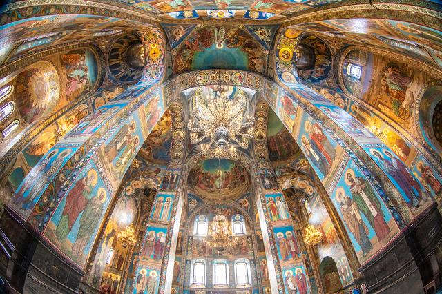 去俄羅斯旅行，用魚眼鏡頭記錄視野下的銀白世界