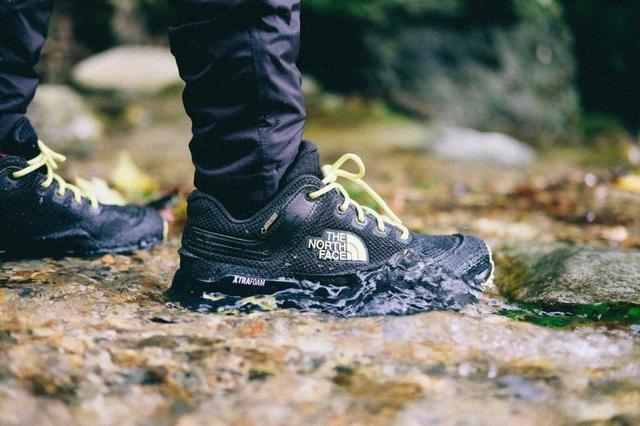 The North Face戶外輕量防水登山鞋實測,翻山越嶺全靠它