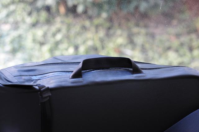 Arc'teryx除了戶外背包，還有高端雙肩筆記本電腦背包