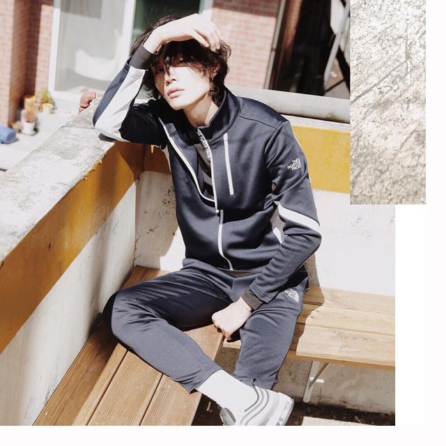 一次搞懂戶外潮牌The North Face四個支線:紫、黑、白、紅標