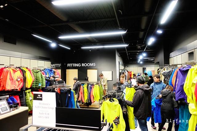 加拿大溫哥華必買必逛,Arc’Teryx始祖鳥品牌折扣店