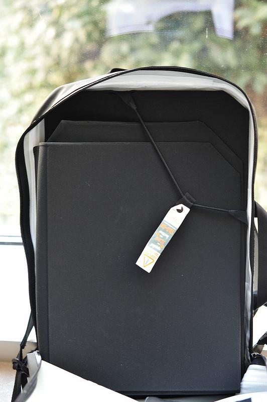 Arc'teryx除了戶外背包，還有高端雙肩筆記本電腦背包