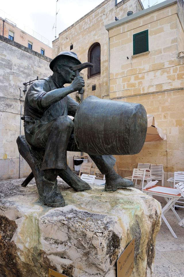 意大利馬泰拉，窮山惡水也要活下去的鬼城