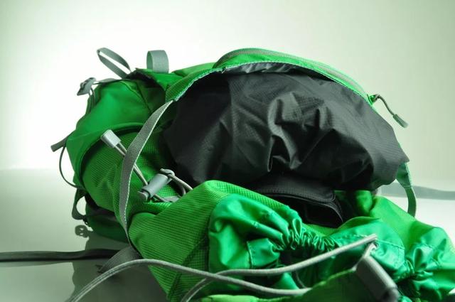 說走就走的戶外旅行,Lowe Alpine登山包一款好用的包