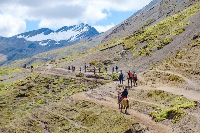 秘魯徒步彩虹山Vinicunca,解鎖登上海拔5036米高山的成就
