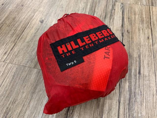 戶外登山,你的沖頂背包內會放什么?