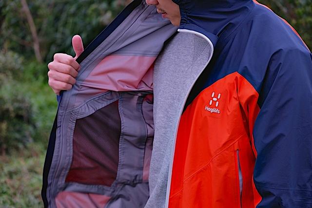 戶外裝備輕量化，Haglofs火柴棍沖鋒衣開箱測評