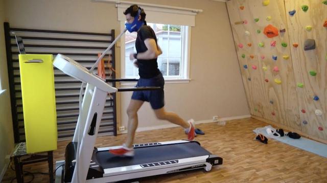 兩度登頂珠峰,越野大神Kilian Jornet的珠峰高度適應計劃