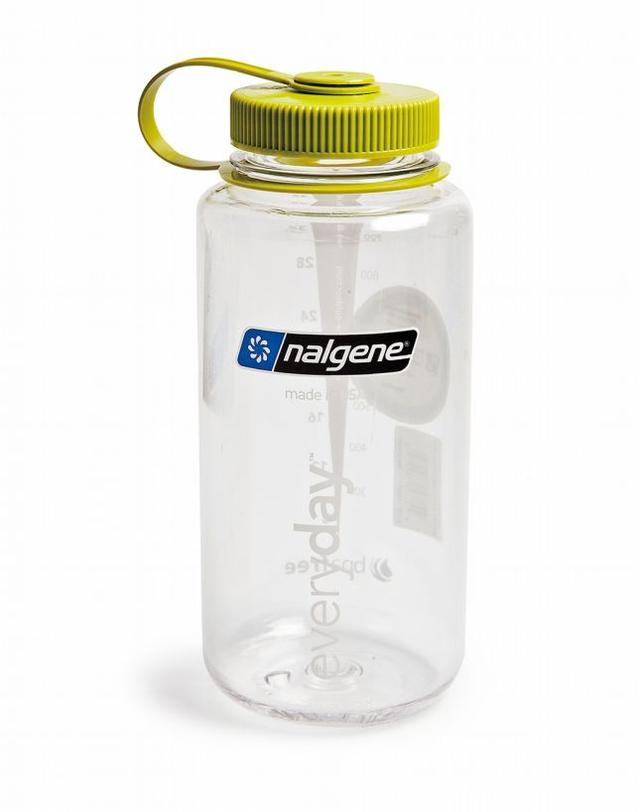 戶外徒步登山，這9件戶外裝備讓你安全又省力