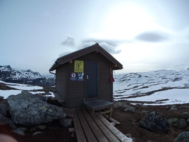 挪威徒步之旅，“惡魔之舌”露營游記