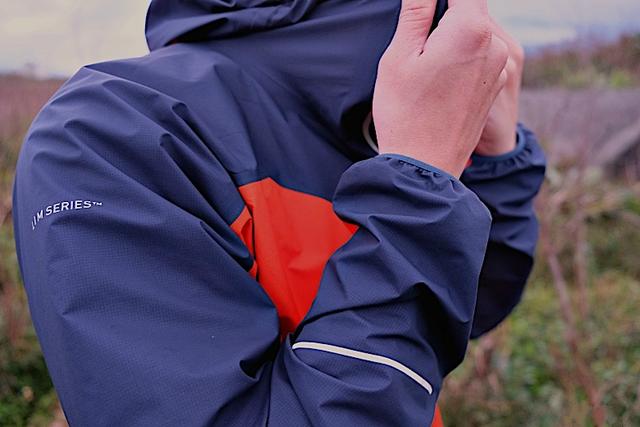 戶外裝備輕量化，Haglofs火柴棍沖鋒衣開箱測評