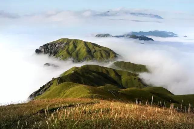 五一拼假攻略出爐,附上這10條經(jīng)典徒步路線