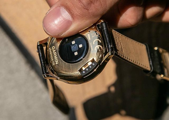 Garmin佳明vívomove HR指針式智能運動手表實戴分享