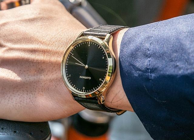 Garmin佳明vívomove HR指針式智能運動手表實戴分享