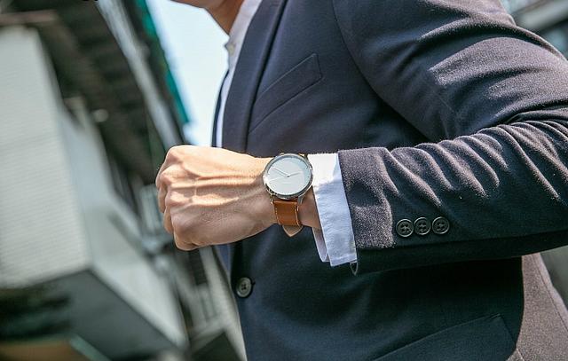 Garmin佳明vívomove HR指針式智能運動手表實戴分享