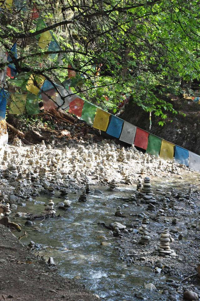 有個地方叫雨崩村,不去天堂就去雨崩徒步