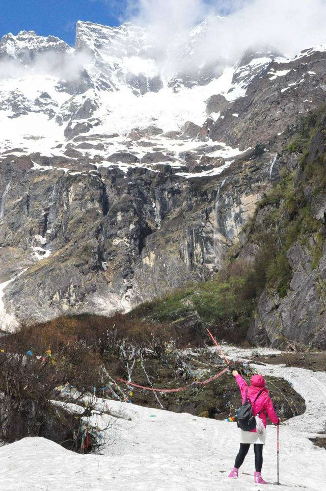 有個地方叫雨崩村,不去天堂就去雨崩徒步
