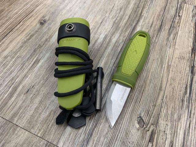 戶外登山,你的沖頂背包內會放什么?