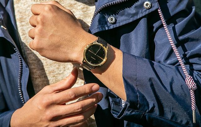 Garmin佳明vívomove HR指針式智能運動手表實戴分享