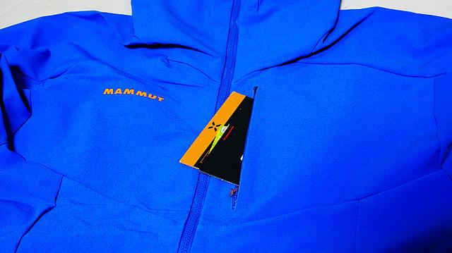 買了件Mammut猛犸象艾格極限軟殼,簡單開箱