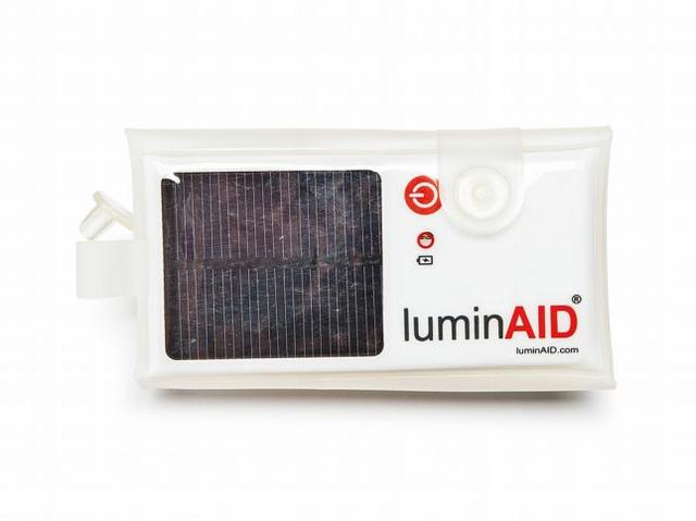 戶外徒步登山，這9件戶外裝備讓你安全又省力