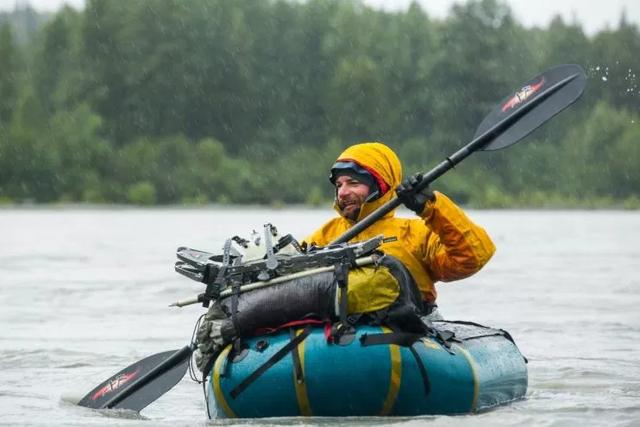 戶外品牌Patagonia巴塔哥尼亞今季帶來新品防水沖鋒衣,以再生面料而制成