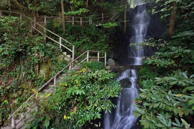 五一拼假攻略出爐,附上這10條經(jīng)典徒步路線