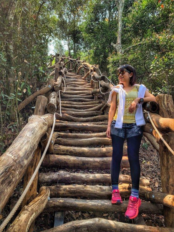 穿著薩洛蒙(Salomon)越野跑鞋與我的越野跑初體驗