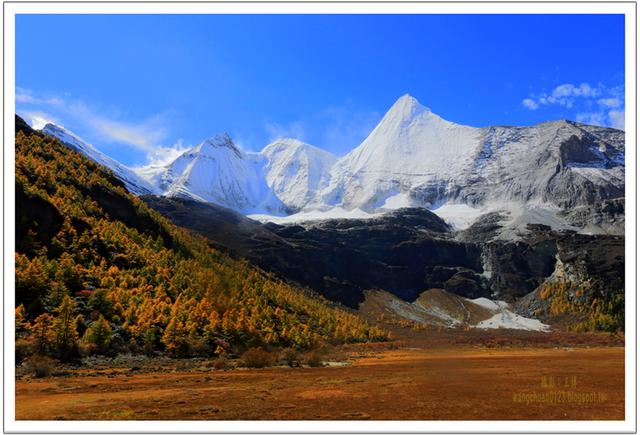 稻城亞丁牛奶海徒步攻略,探訪在海拔4500米的圣湖