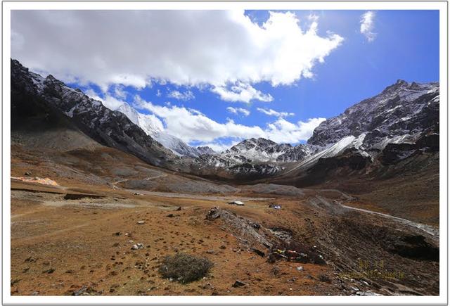 用腳步丈量四川稻城亞丁的美麗,仙乃日雪山轉山攻略