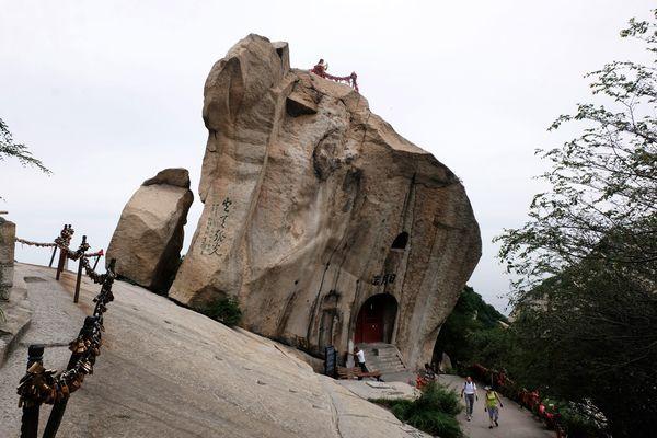 西安華山一日游,全程徒步西岳華山五峰全攻略