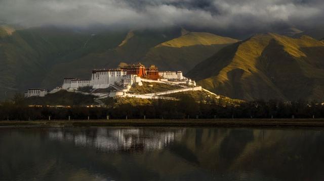 西安到拉薩旅游指南, 一票難求熱門線路