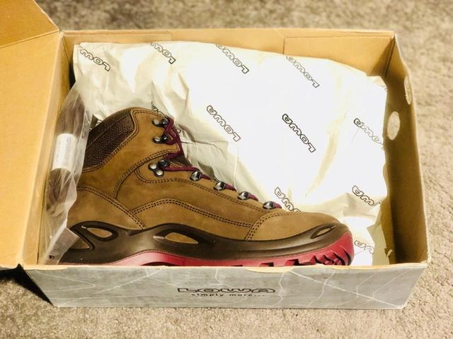 登山鞋推薦,LOWA中幫戶外鞋開箱實測心得