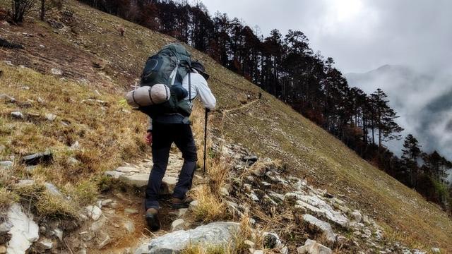 羊毛適合夏天穿?美國戶外品牌SmartWool羊毛衣襪實測體驗