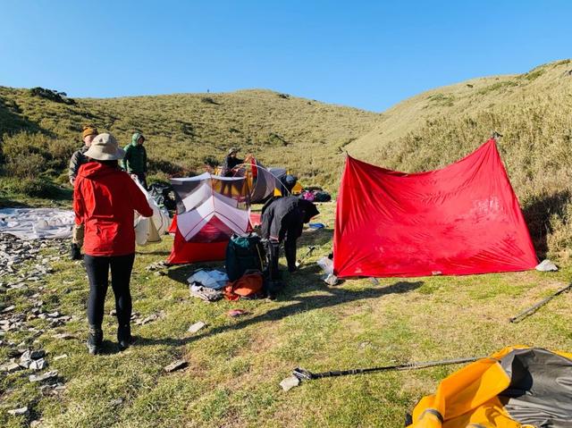 羊毛適合夏天穿?美國戶外品牌SmartWool羊毛衣襪實測體驗
